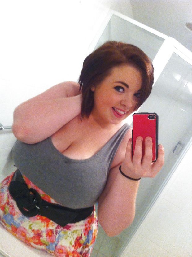 Lovely brunette big tits in a hot picture