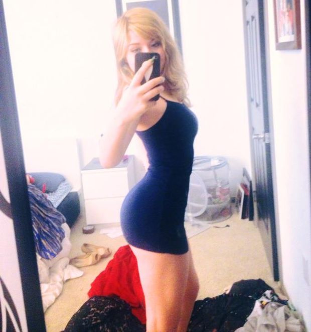 Jennette McCurdy toned ass