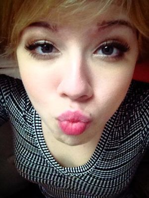 Jennette McCurdy looking fuckable