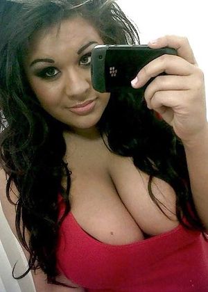Glamorous Big Boobs Amateur Girl