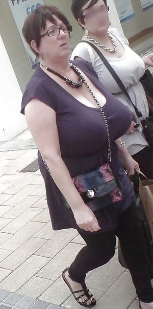 Awesome homemade photo with gorgeous brunette