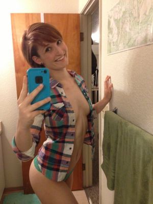 Stunning ass in this hot novice selfshot photo