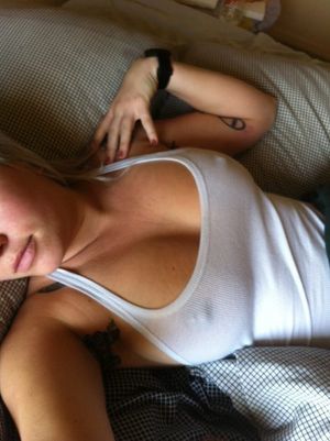 Lovely blonde amateur in amazing rookie selfshot photo
