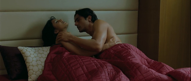Kareena Kapoor Sex Scene Leaked
