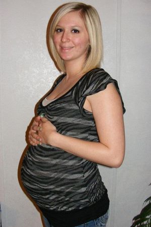 Pregnant Teen 29 weeks
