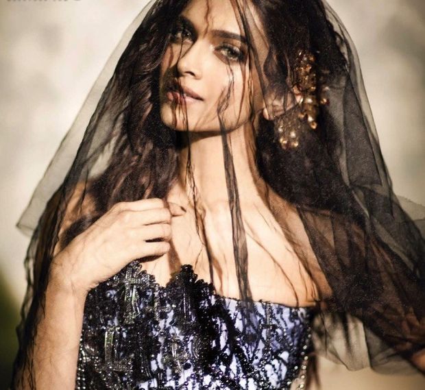 Deepika Padukone Vogue Magazine Hot September 2013 HQ Photos