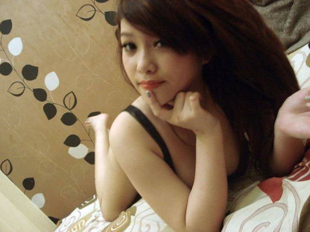 super pretty vietnamese girl, link: =517164908368950&set=a.257626110989499.62431.257620494323394&type