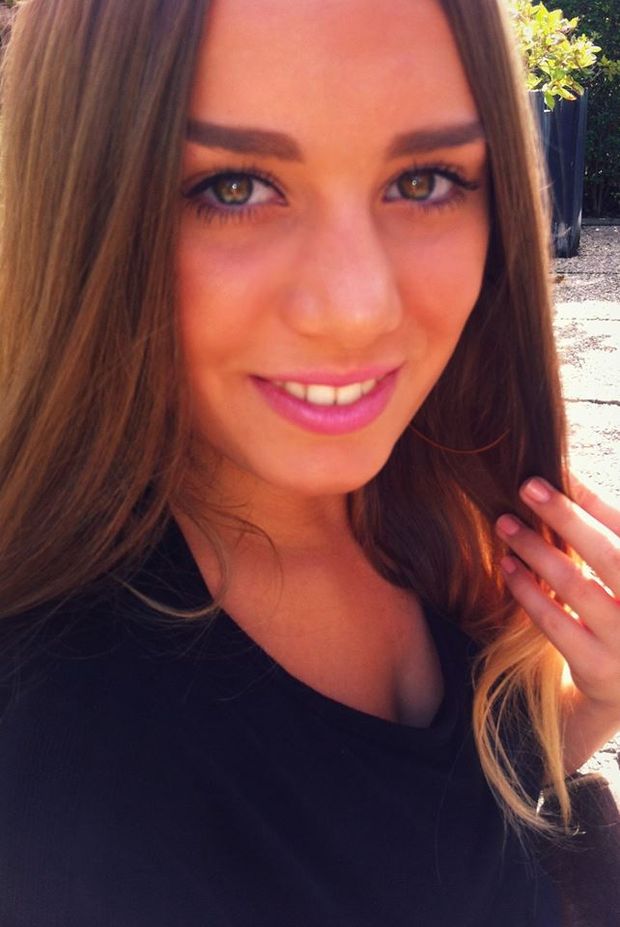 Amazing blonde teen in a hot selfshot picture