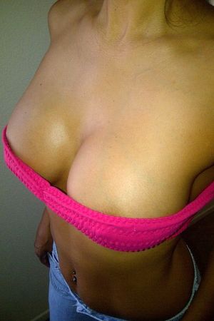 OMG!!! What a downblouse view