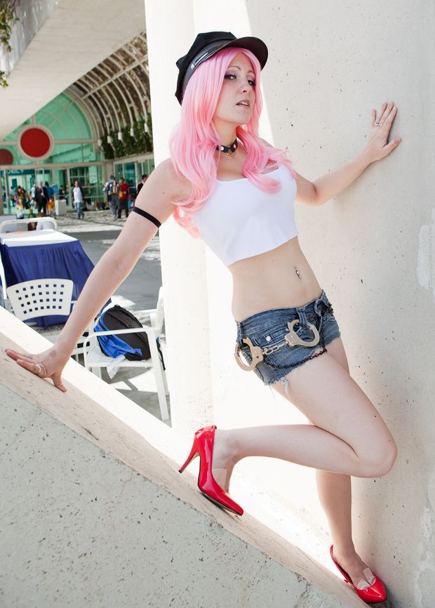 poison from street fighter