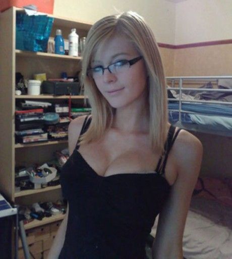 Incredible pic with a gorgeous blonde