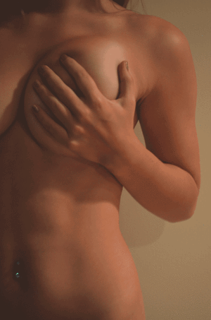 Sexy ass amateur in this awesome rookie picture