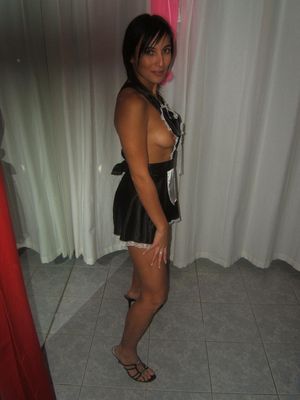 Sideboob shot of the maid â€¦