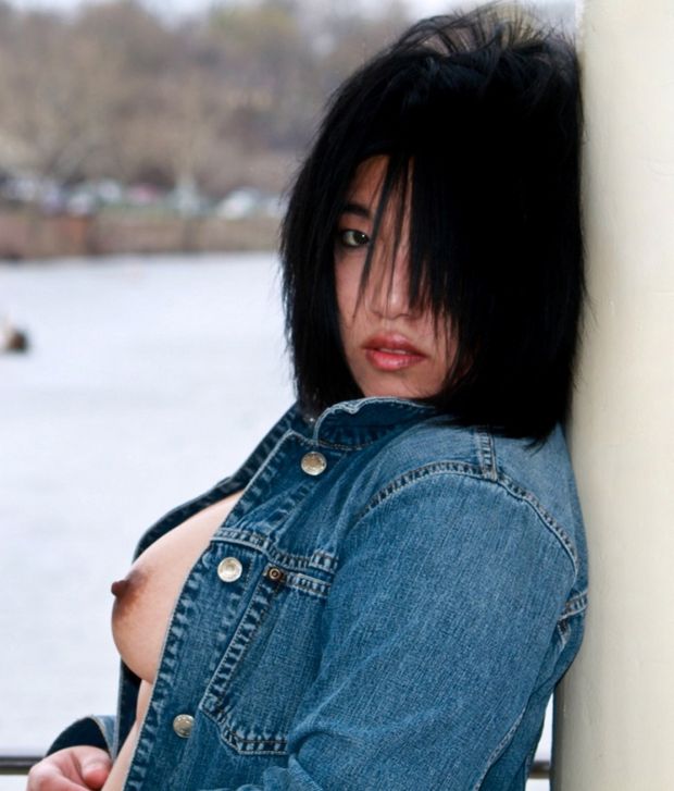 she likes to showoff her boobs