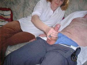 Amazing milf in a amazing rub pic