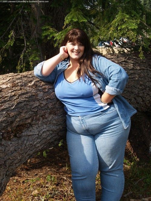 Stunning big girls in a amazing picture