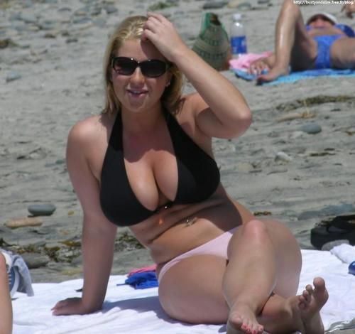 See more free big boobs photos at BIG TITS!