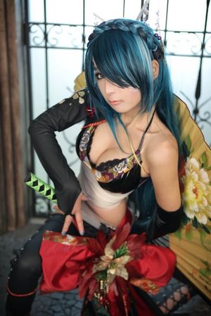 Hot cosplay pic