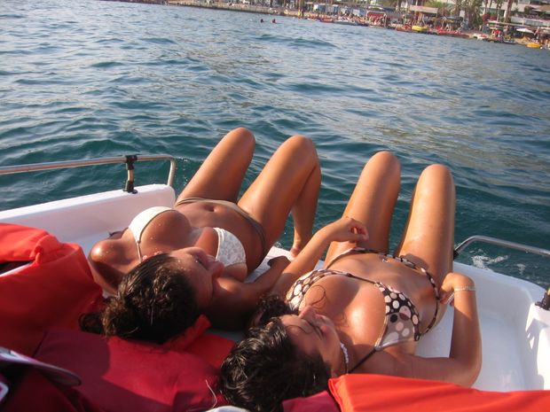 Israeli babes catching sun in Eilat