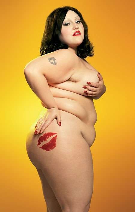 Awesome photo with stunning big girls