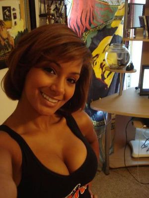 Beautiful hooters girl