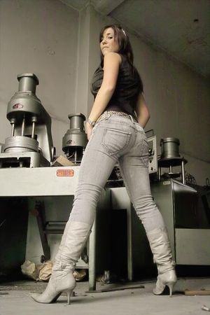 Incredible pic with lovely brunette butt