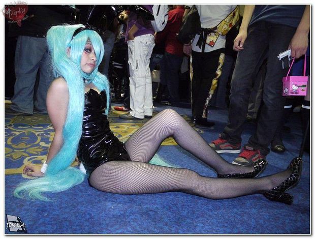 hatsune miku cosplay :3