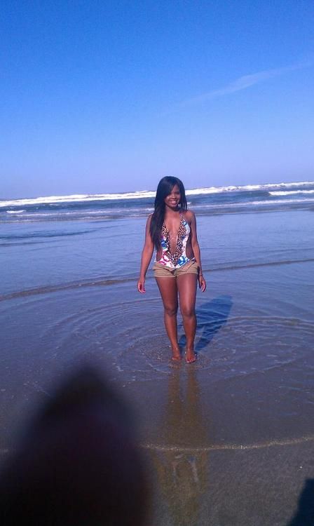 Beautiful ebony in hot pic