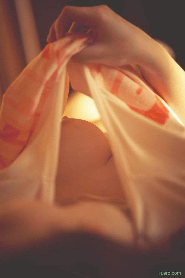 down her shirt