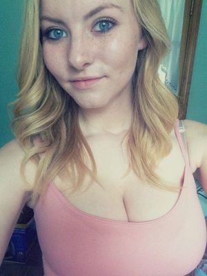Stunning blonde beginners in a hot amateur selfshot photo