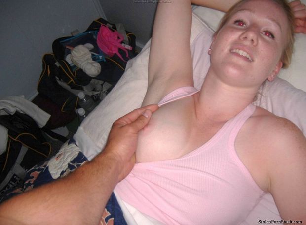 Hot homemade photo with a gorgeous blonde teen amateur