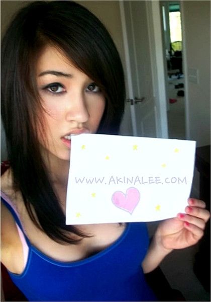 Fabulous chinese teen in a awesome selfshot picture