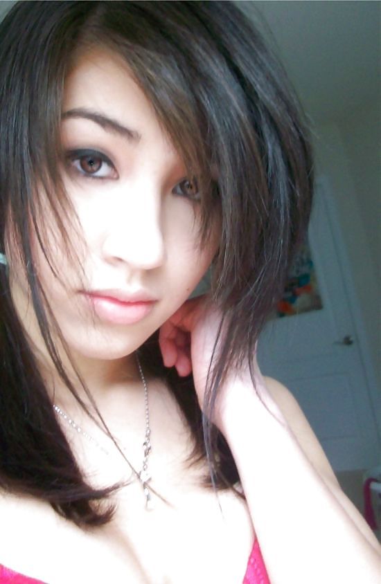 Amazing homemade selfshot pic featuring hot thai teen