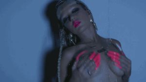 Babe Juggling Her Juggs..........