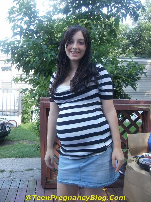 Hot brunette teen in a awesome amateur picture