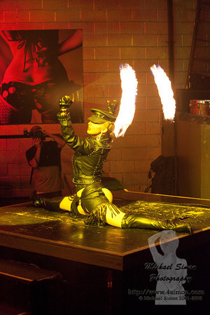 Scandalesque Rock N Roll Cabaret Show by scandalesque on Flickr.

flexible gymnast girls and contortion circus - girls4contortion.com