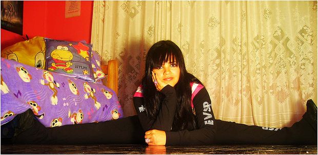 Elongando by kizzitah on Flickr.

amateur

amateur contortion

amateur flexible

amateur gymnast

celebs

contortion amateur

contortionist

erotic

erotic poses

fitness

fitness flexibility

fitness flexible

fitness pole

fitness routine

flexi

flexib