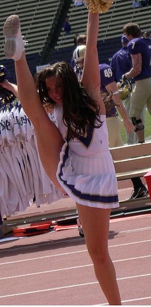 HUSKIE LEG KICK by bulgo125 on Flickr. girls4contortion.com