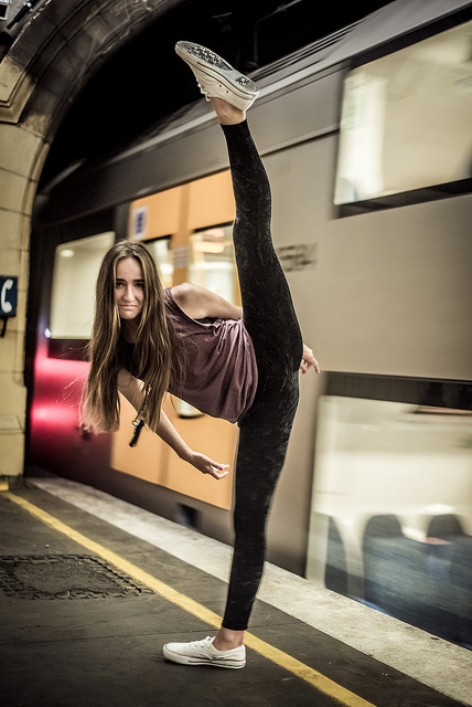 Serena by Ivars Krutainis on Flickr.
girls4contortion.com