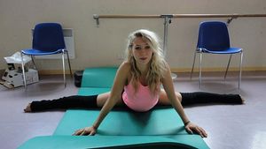 (via stretching to flexibility 097)