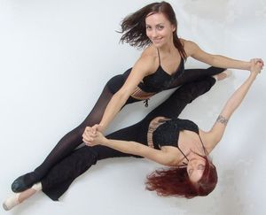 (via stretching to flexibility 034)