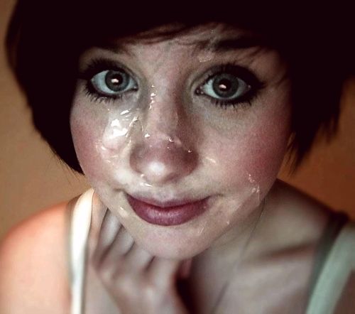 How much sexier and cuter can a lil alternative girl be?