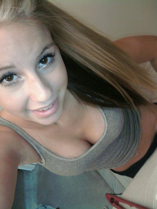 Downblouse Tits