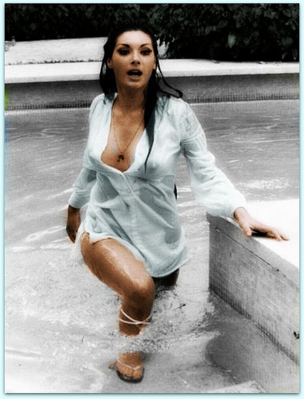 Vintage, Classic, Wet Pokies!  This is Italian Actress Edwidge Fenech