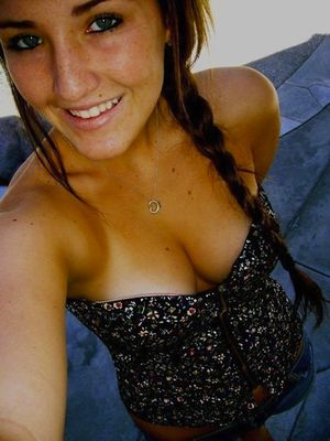 downblouse teen