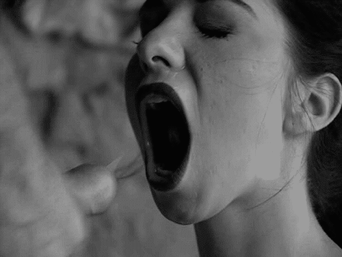 direct hit. directly where cums belong. into the mouth