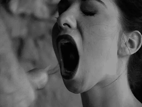 direct hit. directly where cums belong. into the mouth