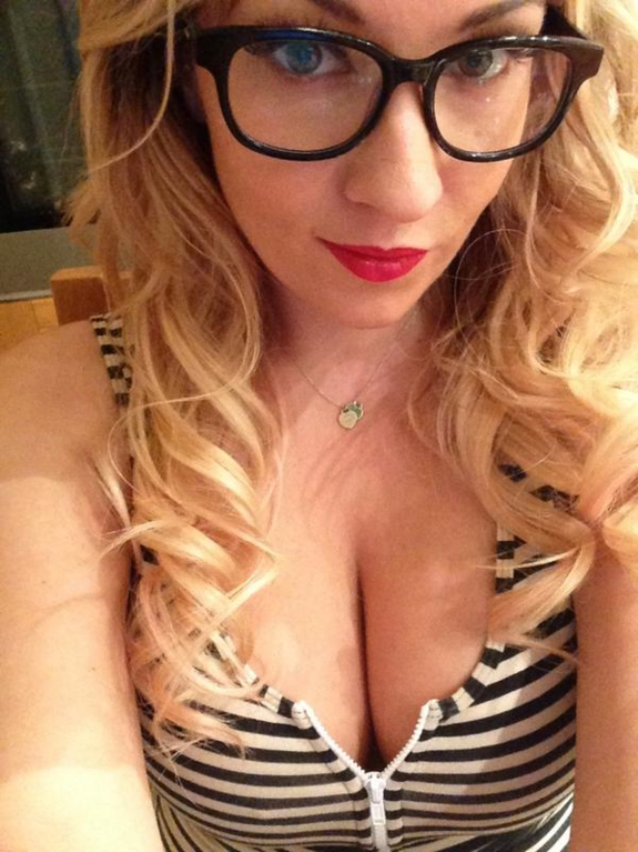 Gorgeous blonde amateur in amazing novice selfshot photo