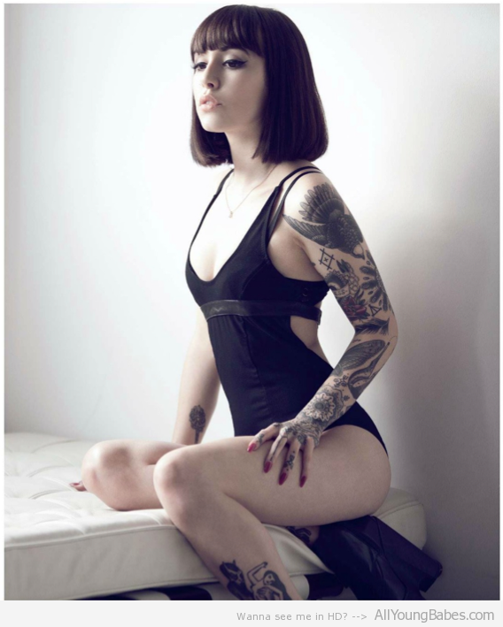 Everybody likes Hot Babes, don’t you?