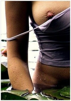 goose-bumps can look erotic!